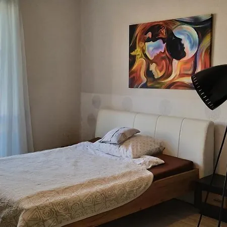 Apartament Przy Skwerze *